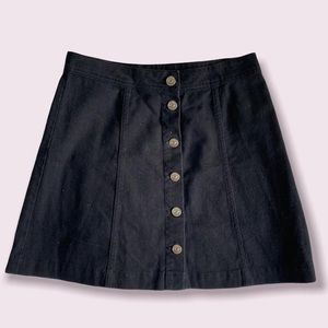 H&M black denim skirt with buttons